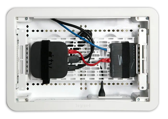  Sanus Soporte de pared súper delgado de movimiento completo  premium para televisores de 40 pulgadas y 84 pulgadas, sostiene tu televisor  solo 1.86 pulgadas de la pared, cuenta con 8 inclinaciones, 50 : Electrónica